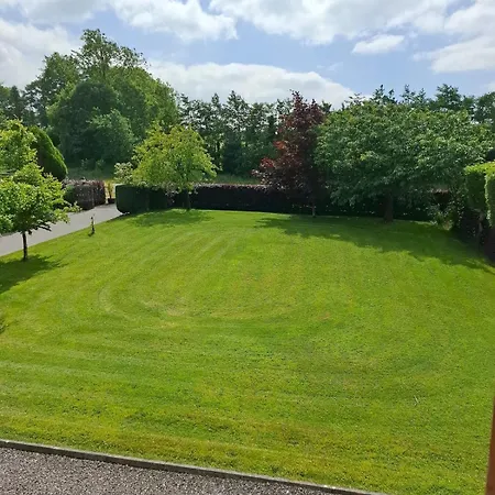 Meadow View * Gortatlea Junction