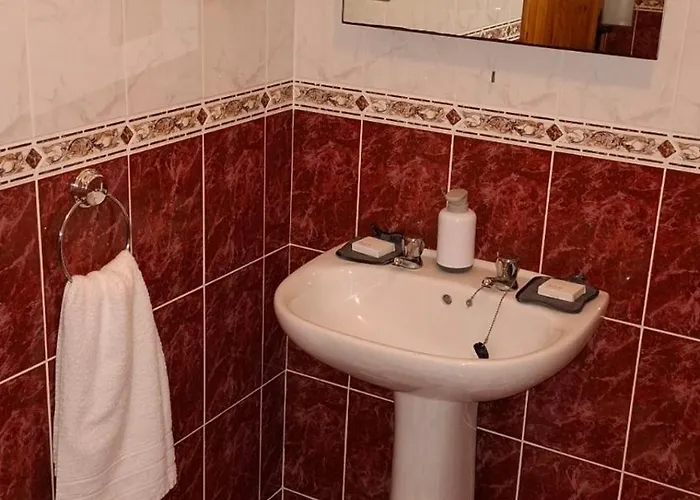 Meadow View * Gortatlea Junction